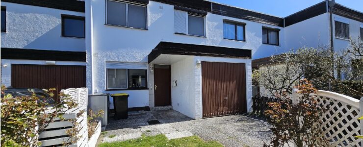 Modernisierungsbedürftiges Reihenhaus mit neuer Wärmepumpe und PV – Anlage!